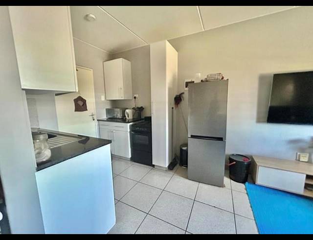 2 BEDROOM APARTMENT FOR SALE IN RIVERSIDE VIEW EXT 35